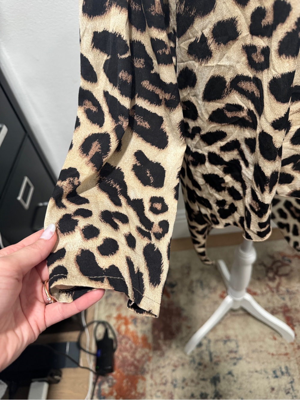 Leopard Print High-Low Tunic Top – Size Large - Picture 4 of 6